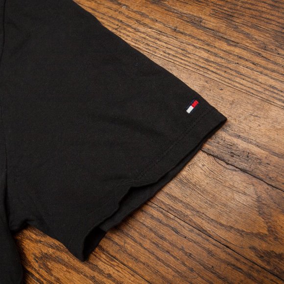SOLD // Tommy Hilfiger Embroidered T-Shirt - NWOT - Size XXL - Picture 4 of 7